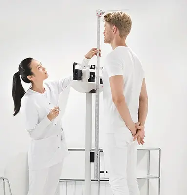 11346_seca_220x_Image_nurse-men.webp